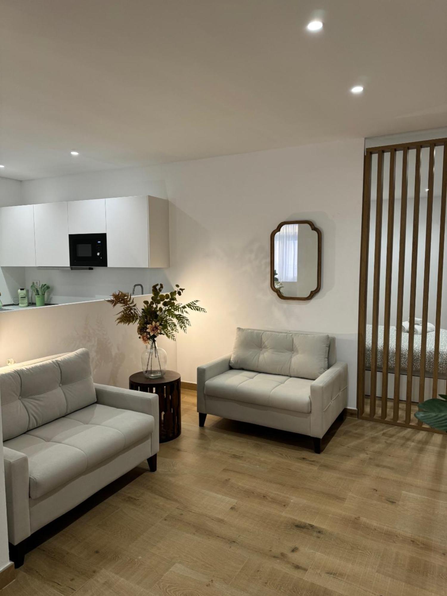 מאלגה Alderete Suites מראה חיצוני תמונה